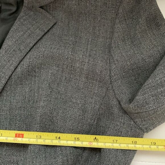 Ann Taylor Loft Women's Gray Wool Blazer Pockets Belt Button Closure Size 10 - Picture 4 of 8